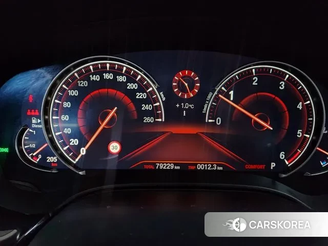 BMW 5 Series (G30) id 3531268 из Кореи 17