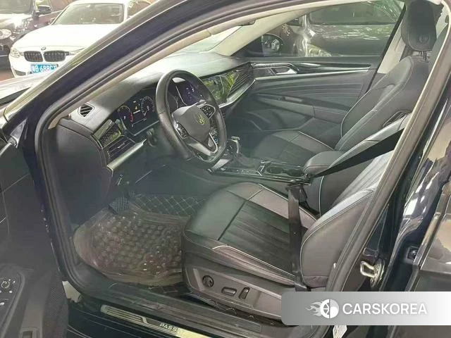Volkswagen Passat id 4359385 из Китая 7