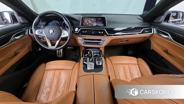 BMW 7 Series (G11) id 3182859 из Кореи 17