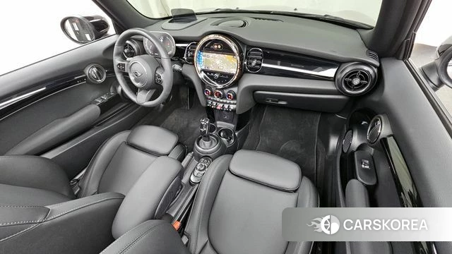 Mini Cooper Convertible id 4408201 из Кореи 17