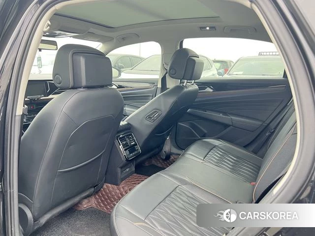 Volkswagen Passat id 4238544 из Китая 7