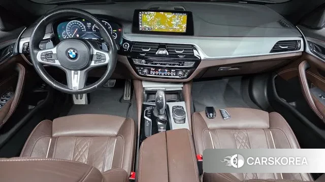 BMW 5 Series (G30) id 3029119 из Кореи 17