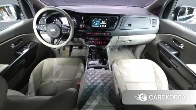 Kia All New Carnival id 4318352 из Кореи 17