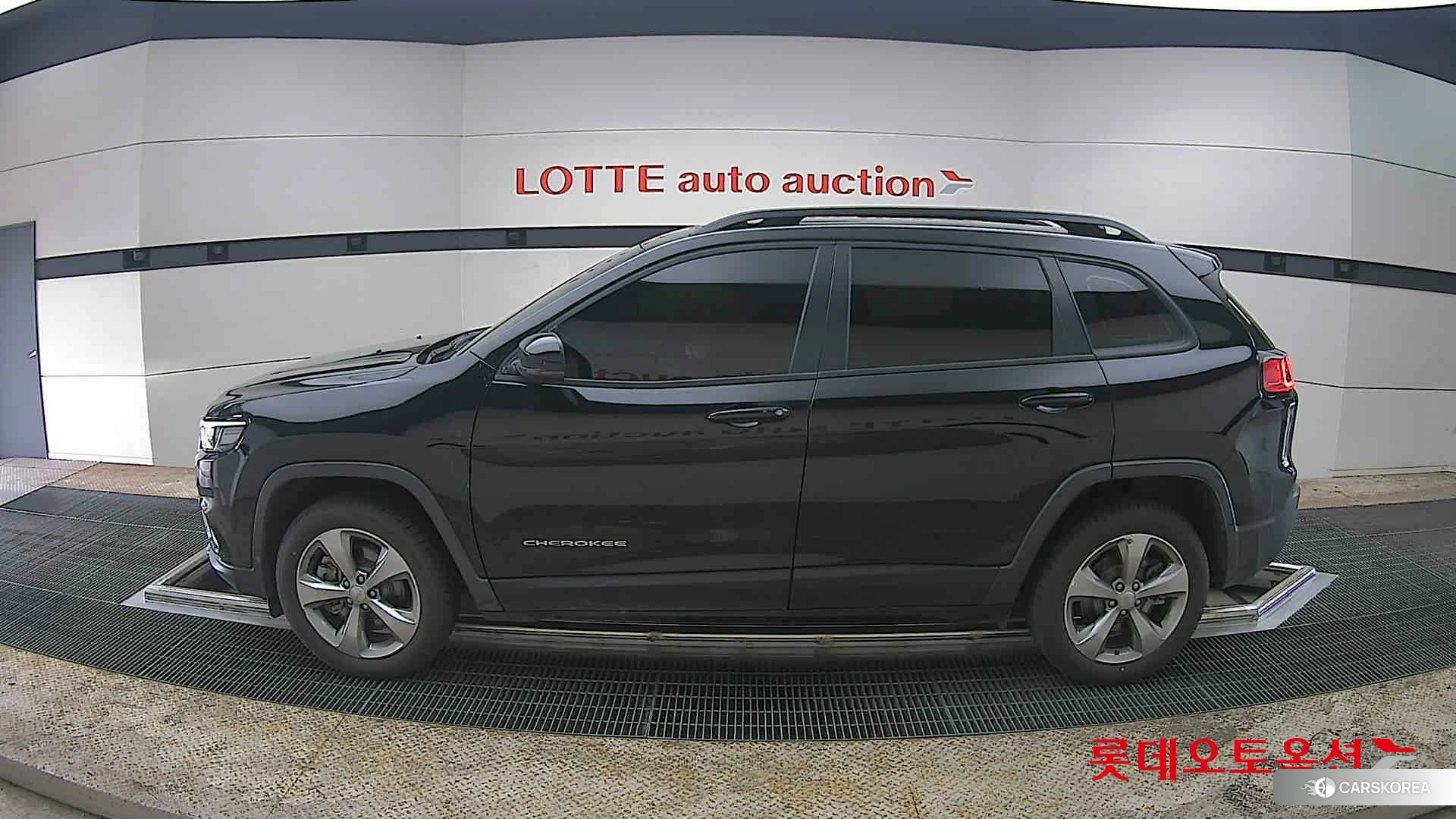 Jeep Straw Cherokee 2.4 AWD id 3875654 из Кореи 34