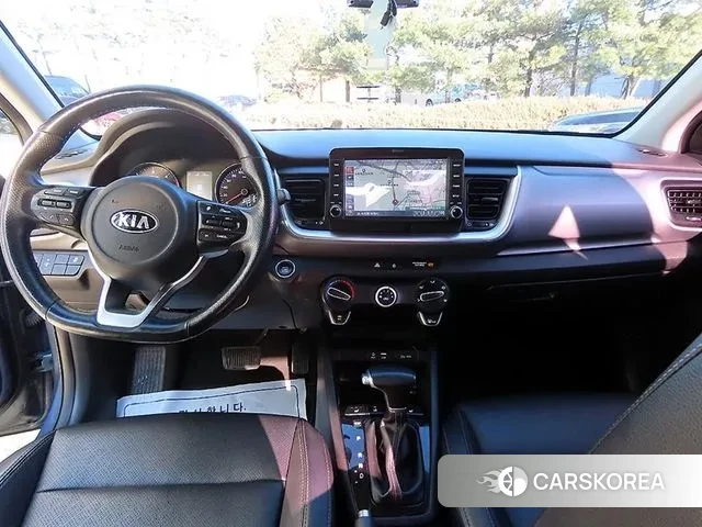 Kia Stonic id 3536110 из Кореи 17