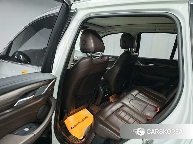 BMW X3 id 4208489 из Китая 17