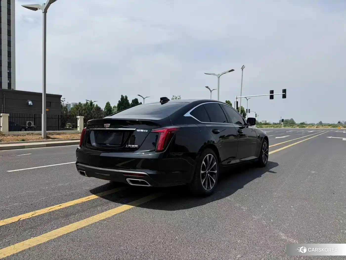 Cadillac CT5 id 4548107 из Китая 8