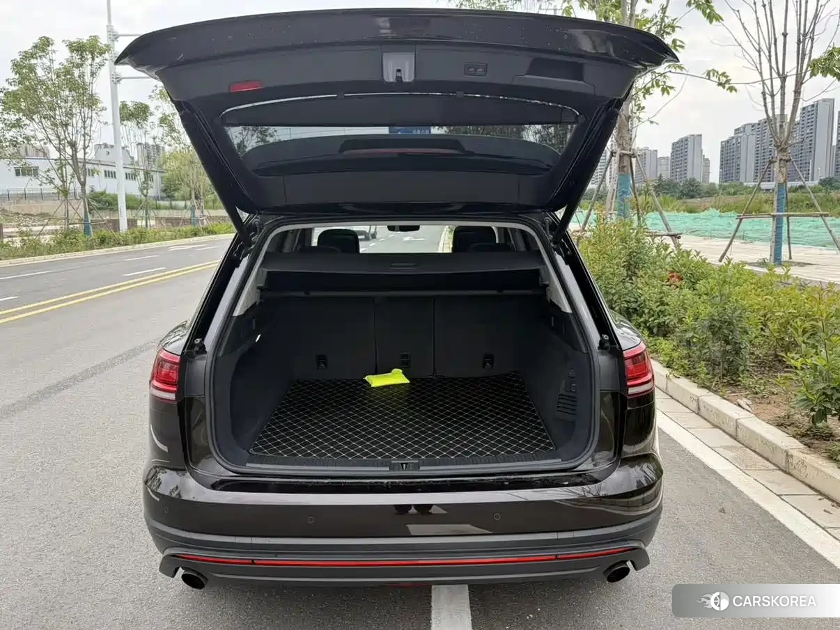 Volkswagen Touareg id 4654495 из Китая 11