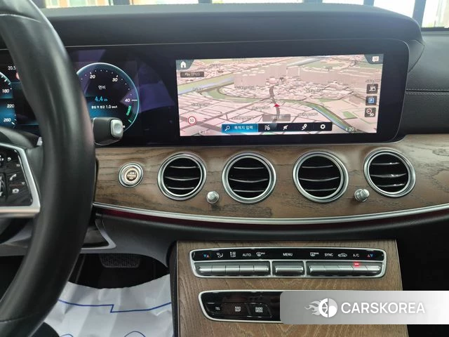 Mercedes-Benz E-Class W213 id 4910950 из Кореи 16