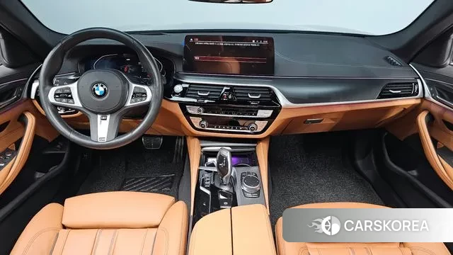 BMW 5 Series (G30) id 3462946 из Кореи 17