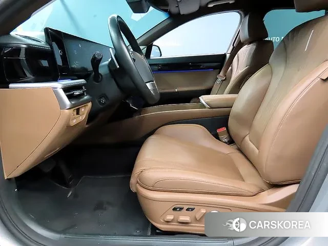 Hyundai Grandeur (GN7) id 3251960 из Кореи 17