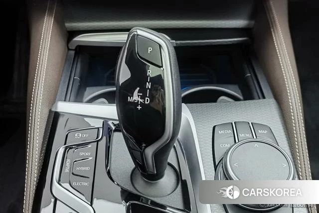 BMW 5 series PHEV id 4256912 из Китая 21