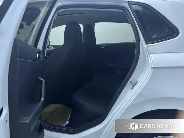 Volkswagen Polo id 4265301 из Китая 17