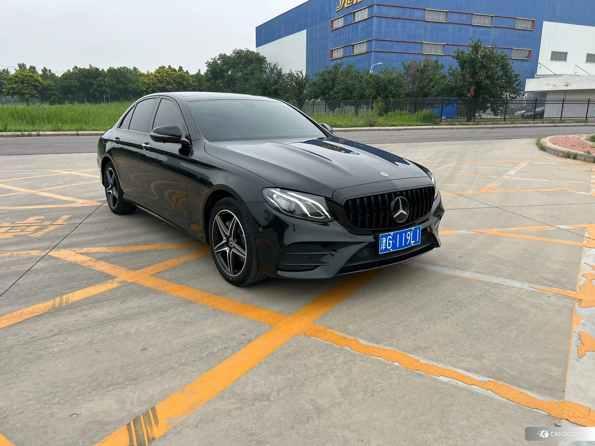 Mercedes-Benz E-Class id 4510841 из Китая 7