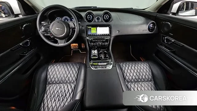 Jaguar All New XJ id 3557388 из Кореи 17