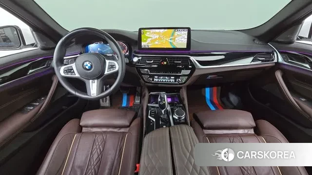 BMW 5 Series (G30) id 3342124 из Кореи 17