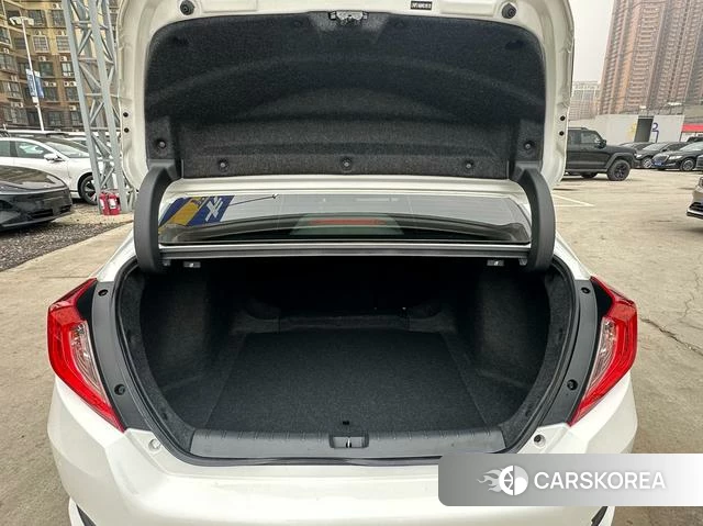 Honda Civic id 4210554 из Китая 12