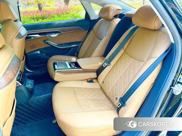 Audi A8 id 4271891 из Китая 15
