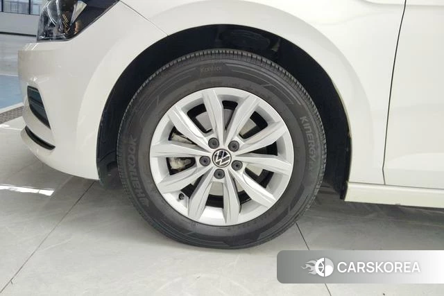 Volkswagen Polo id 3810288 из Китая 14