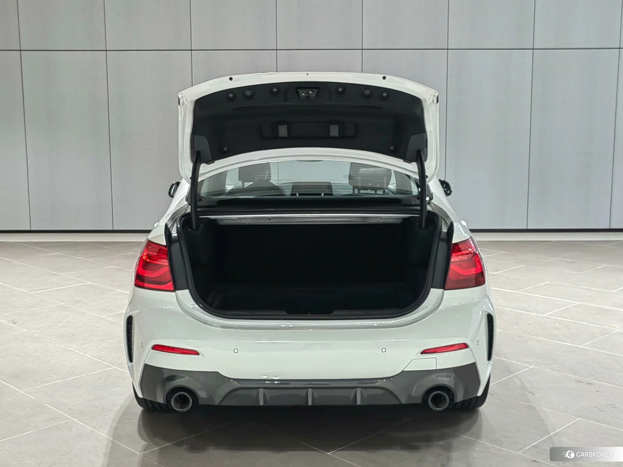 BMW 1 series id 4419557 из Китая 9