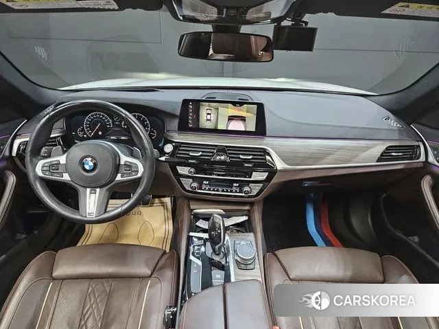 BMW 5 Series (G30) id 3402639 из Кореи 17