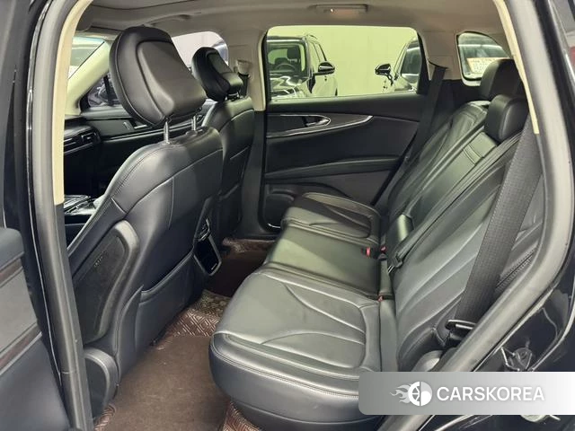 Lincoln Navigator id 4208935 из Китая 7