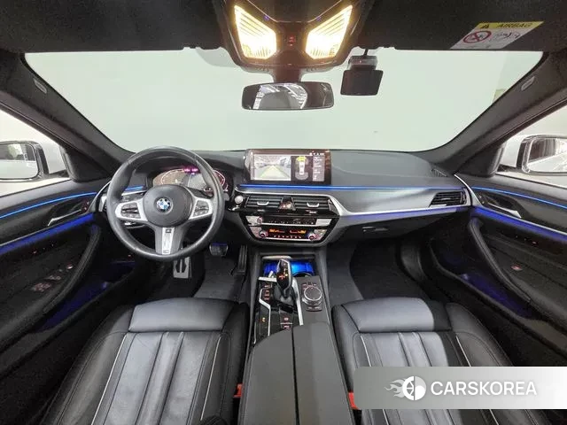 BMW 5 Series (G30) id 3645113 из Кореи 17