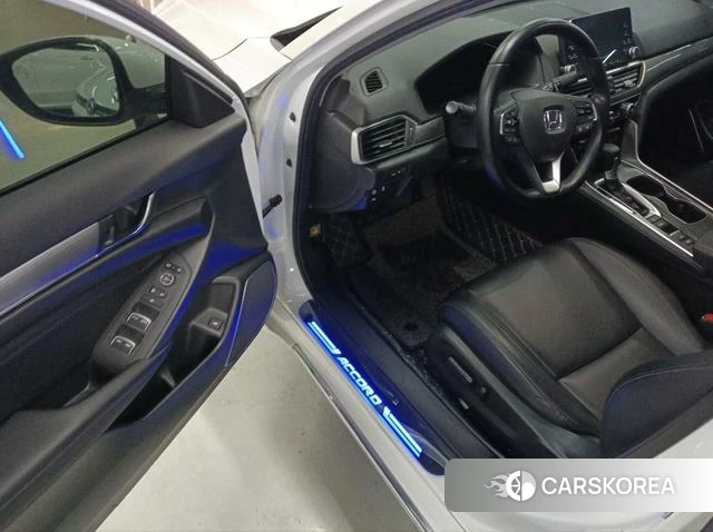 Honda Accord id 4241048 из Китая 9