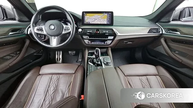 BMW 5 Series (G30) id 3708234 из Кореи 17