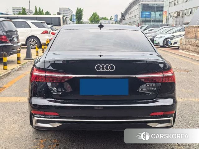 Audi A6L id 4353102 из Китая 7