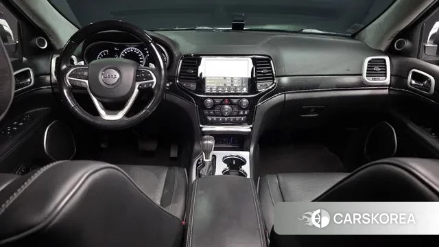 Jeep Grand Cherokee id 3319093 из Кореи 17