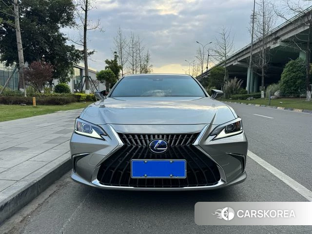 Lexus ES id 4301785 из Китая 11