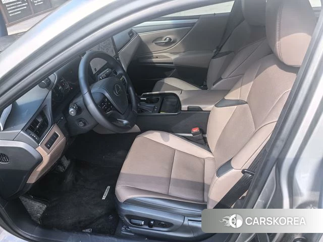 Lexus ES id 4298393 из Китая 8