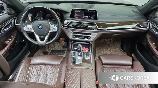 BMW 7 Series (G11) id 3479179 из Кореи 17