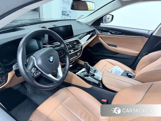 BMW 5 Series (G30) id 3519954 из Кореи 7