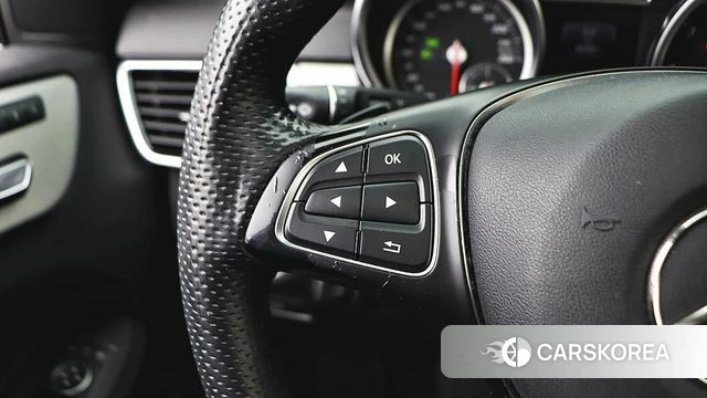 Mercedes-Benz GLE - Class W166 id 3820946 из Кореи 17