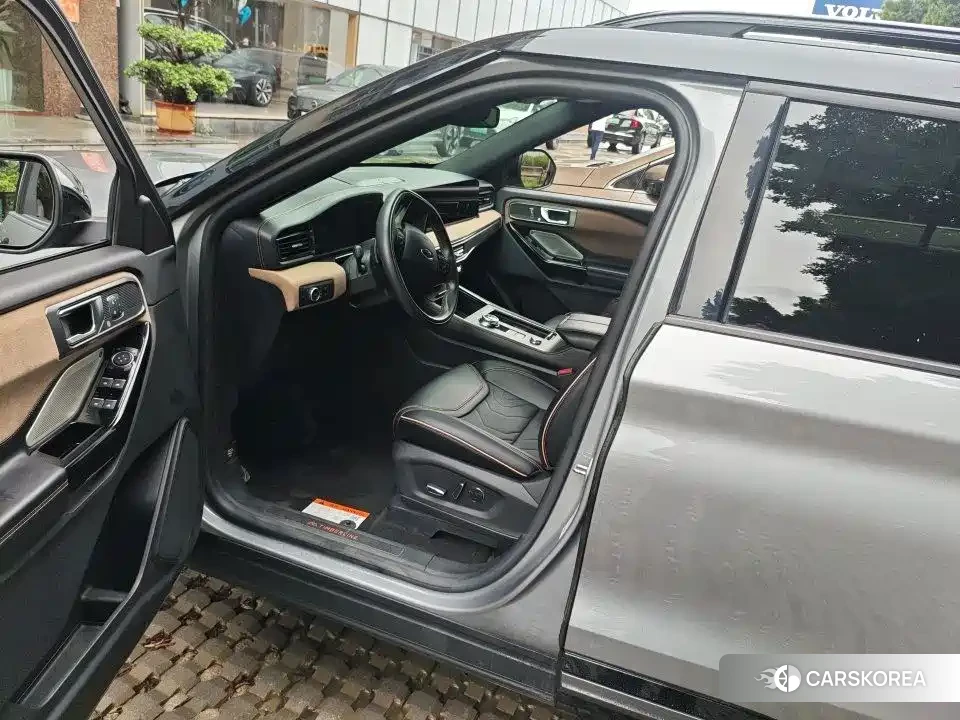 Ford Explorer id 4655124 из Китая 7