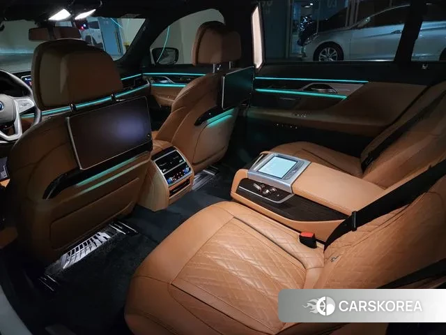 BMW 7 Series (G11) id 3607664 из Кореи 12