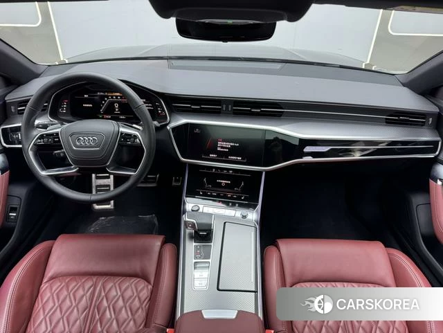 Audi A7L id 4209732 из Китая 15