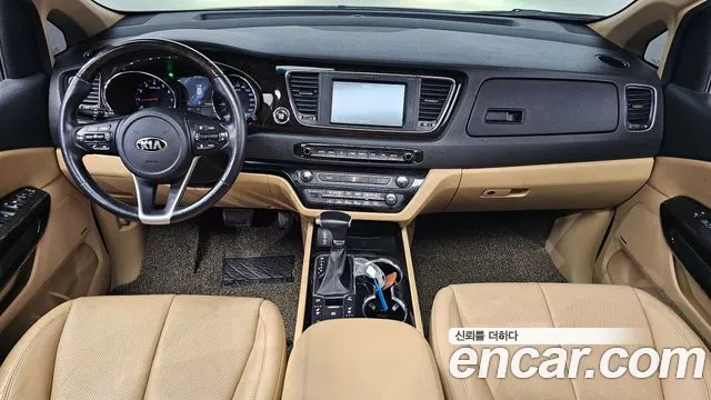 Kia The New Carnival id 2697613 из Кореи 17