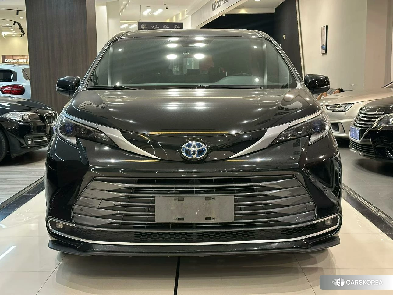 Toyota Sienna id 4461452 из Китая 7