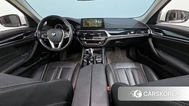 BMW 5 Series (G30) id 3368715 из Кореи 17