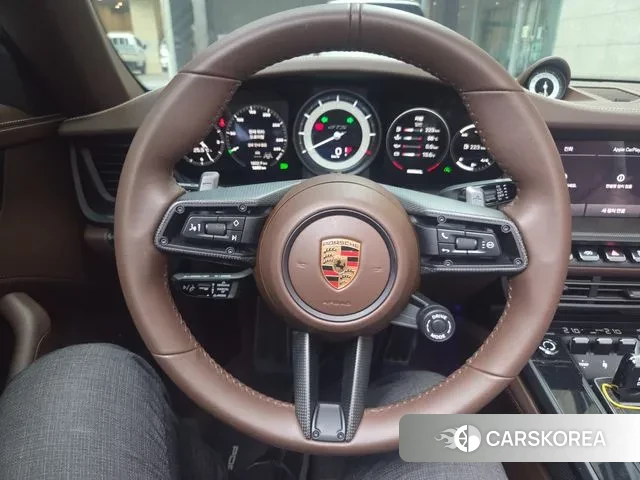 Porsche 911(992) id 3338590 из Кореи 9