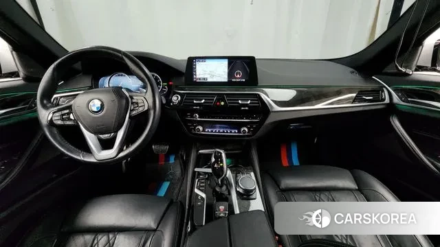 BMW 5 Series (G30) id 3455238 из Кореи 17