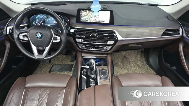 BMW 5 Series (G30) id 4620138 из Кореи 17