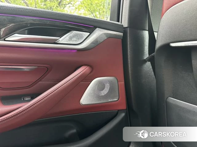 BMW 5 series id 4256393 из Китая 18