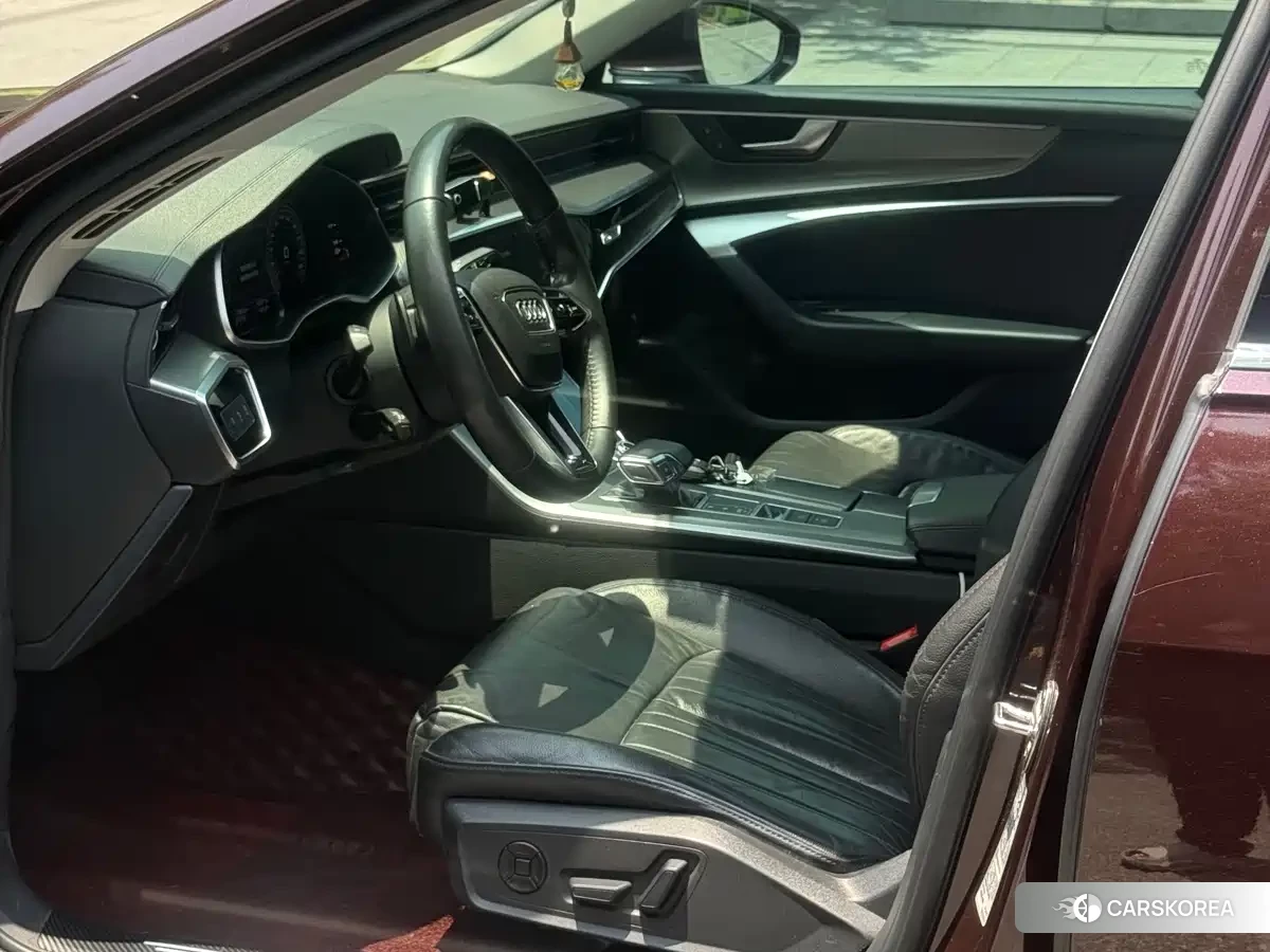 Audi A6L id 4546666 из Китая 31