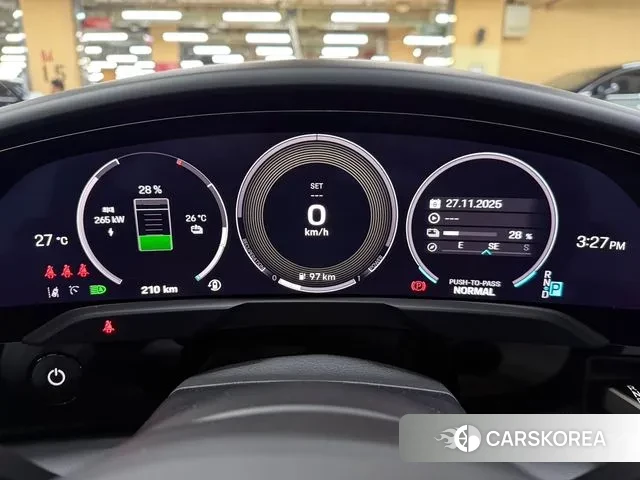 Porsche Taycan id 3431350 из Кореи 17