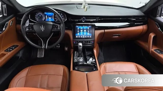 Maserati Quattroporte id 2976743 из Кореи 17