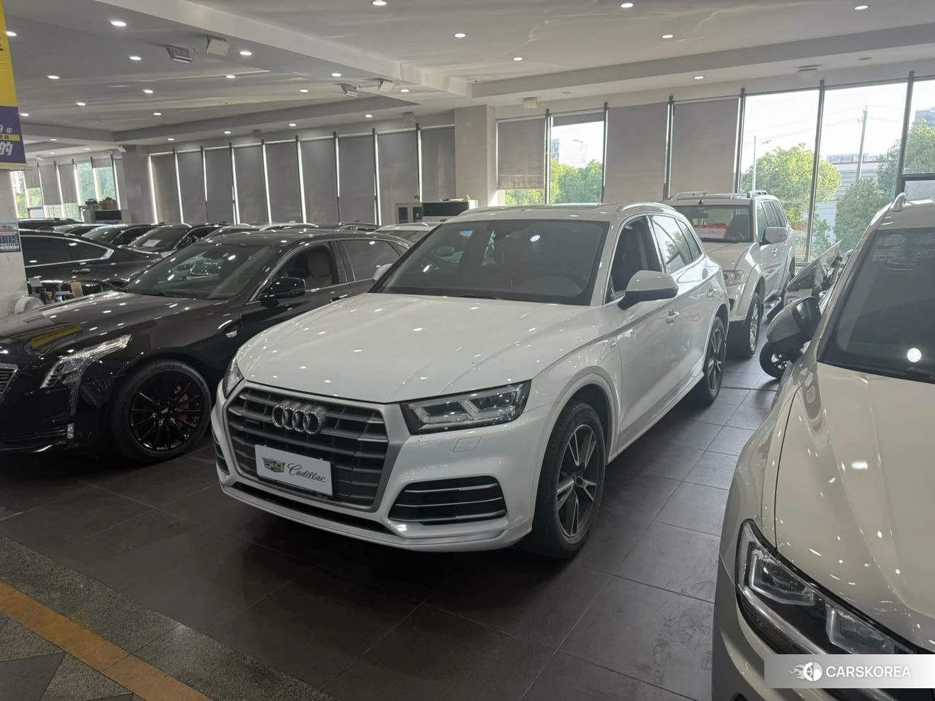 Audi Q5L id 4440812 из Китая 7